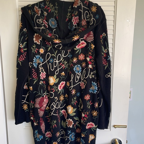 Johnny Was Black Knit with Vibrant Embroidery - Picture 5 of 6